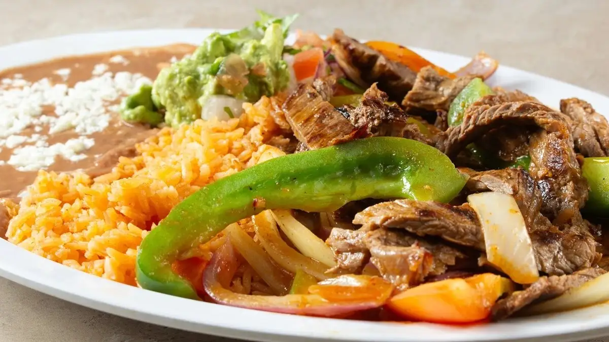Bistec ranchero: cómo prepararlo en casa