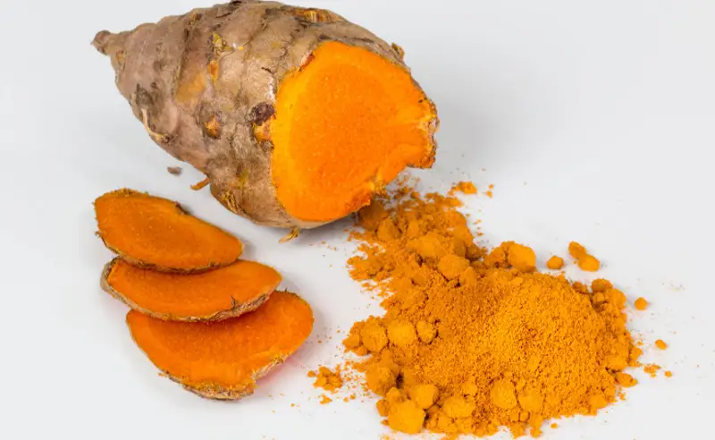 ¿Es la cúrcuma un superalimento? ¿Es apta para todos?